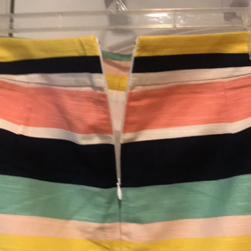 Striped Mini Skirt. Excellent condition. Size 16 - Picture 3 of 6